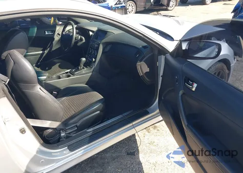 2013 Hyundai Genesis 3.8 Grand Touring из США, поврежденный, VIN KMHHU6KJ9DU081414